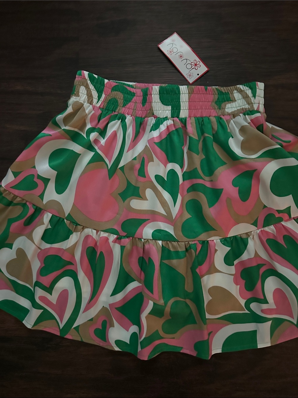 Joy Joy NWT Bold Heart-Print Tiered Mini Skirt/skort in Green & Pink